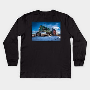 Vintage Oliver Tractor in Winter Kids Long Sleeve T-Shirt